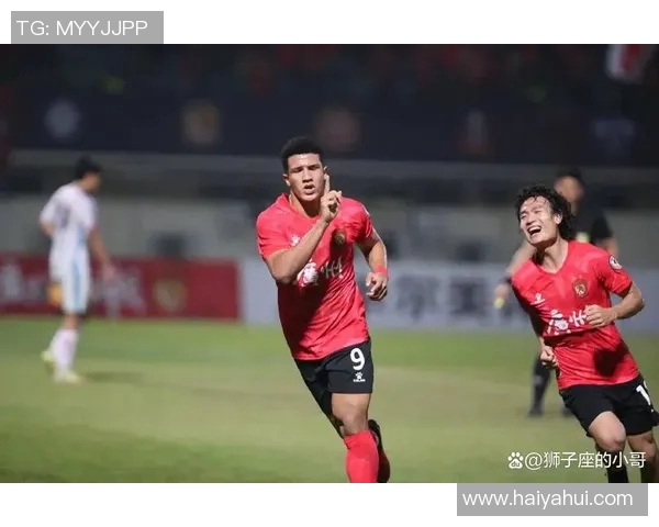 小杨哥足球明星的崛起之路与背后的奋斗故事揭秘